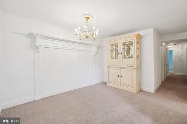 $349,900 | 563 Florida Avenue, Unit 102, Herndon, VA 20170