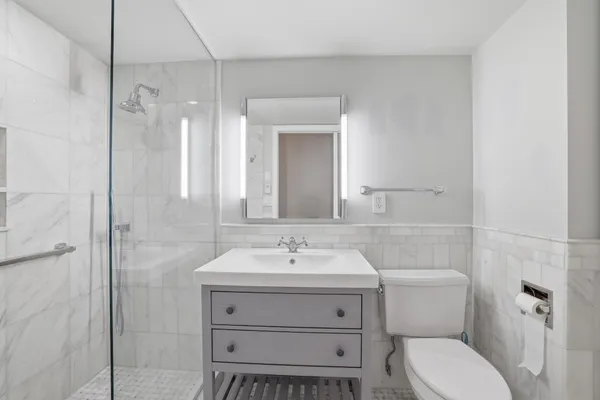 $289,900 | 6566 France Avenue South, Unit 902, Edina, MN 55435