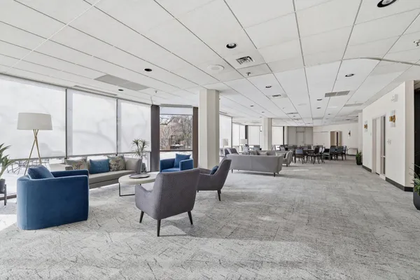 $289,900 | 6566 France Avenue South, Unit 902, Edina, MN 55435