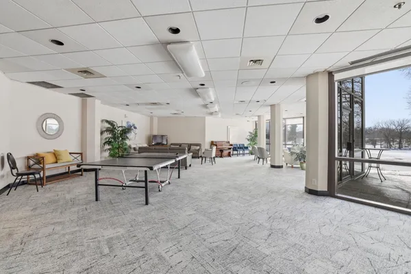 $289,900 | 6566 France Avenue South, Unit 902, Edina, MN 55435