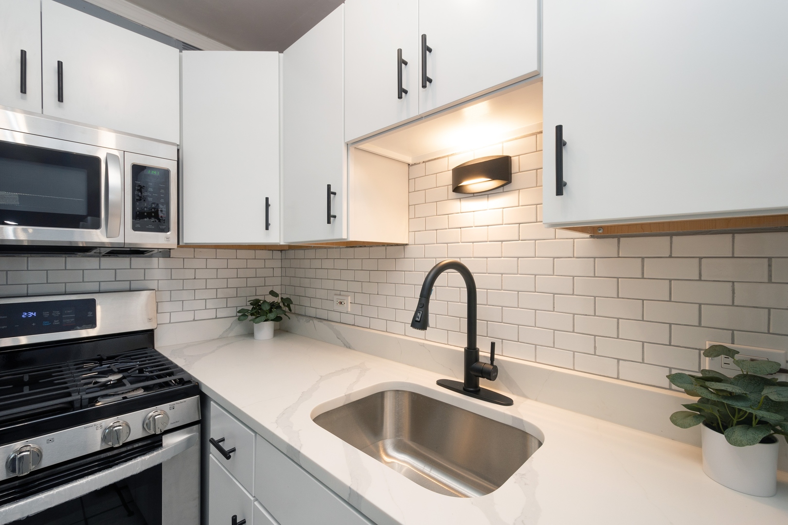 1 East Scott Street, Unit 2002 Chicago, IL 60610 - Photo 7 of 16
