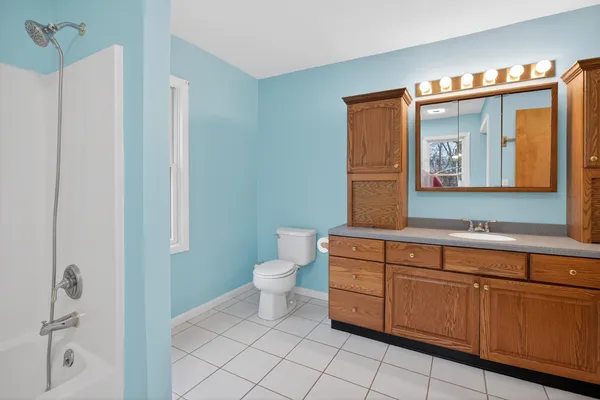 $185,000 | 25953 D Drive South, Albion, MI 49224