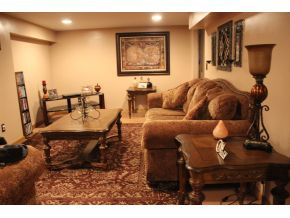 634 Princeton Road Johnson City, TN 37601 - Photo 2 of 24 Family Den