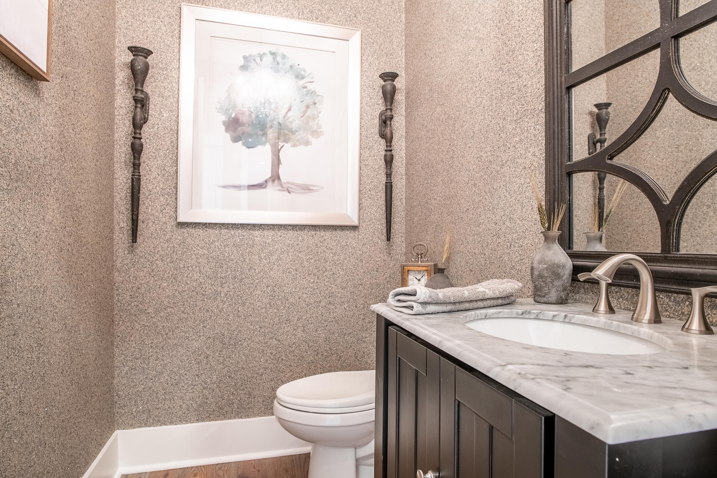 53 South Crest Road Chattanooga, TN 37404 - Photo 42 of 89 POWDER ROOM
