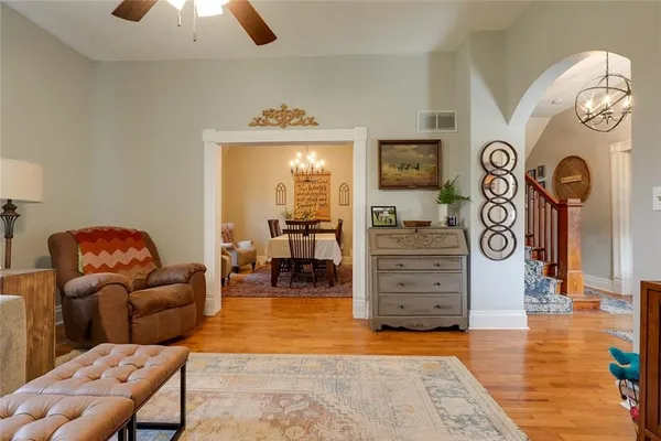 $228,000 | 214 East 15th Street, Higginsville, MO 64037