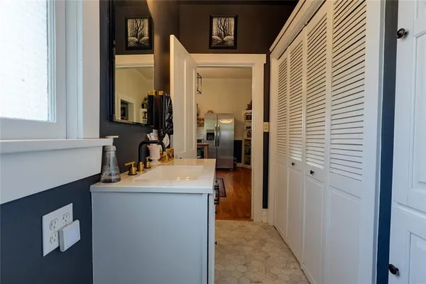 $228,000 | 214 East 15th Street, Higginsville, MO 64037