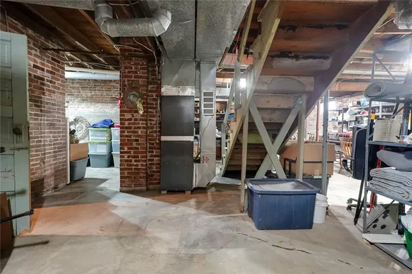 $228,000 | 214 East 15th Street, Higginsville, MO 64037