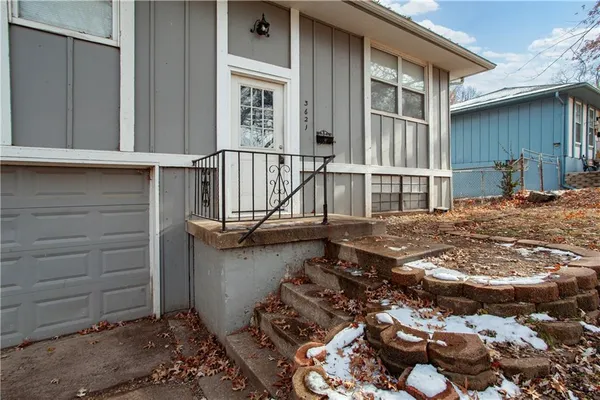 $215,000 | 3621 South Scott Avenue, Independence, MO 64052