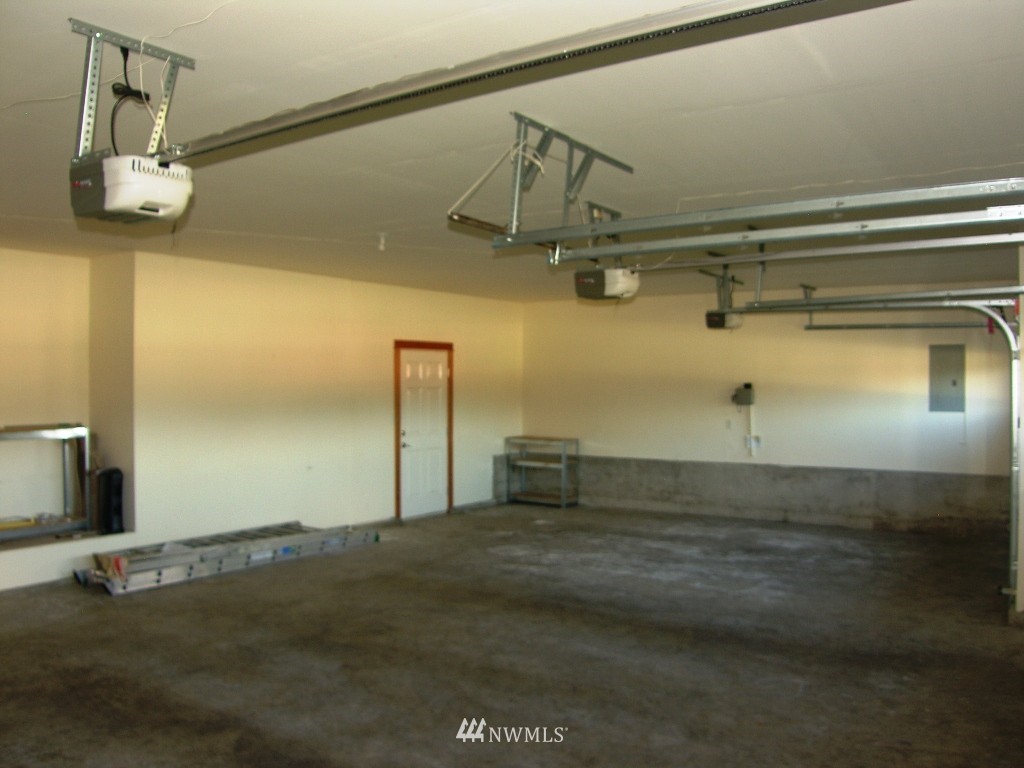 9494 Phillips Road Southeast Port Orchard, WA 98367 - Photo 14 of 19 Gallery Image 14