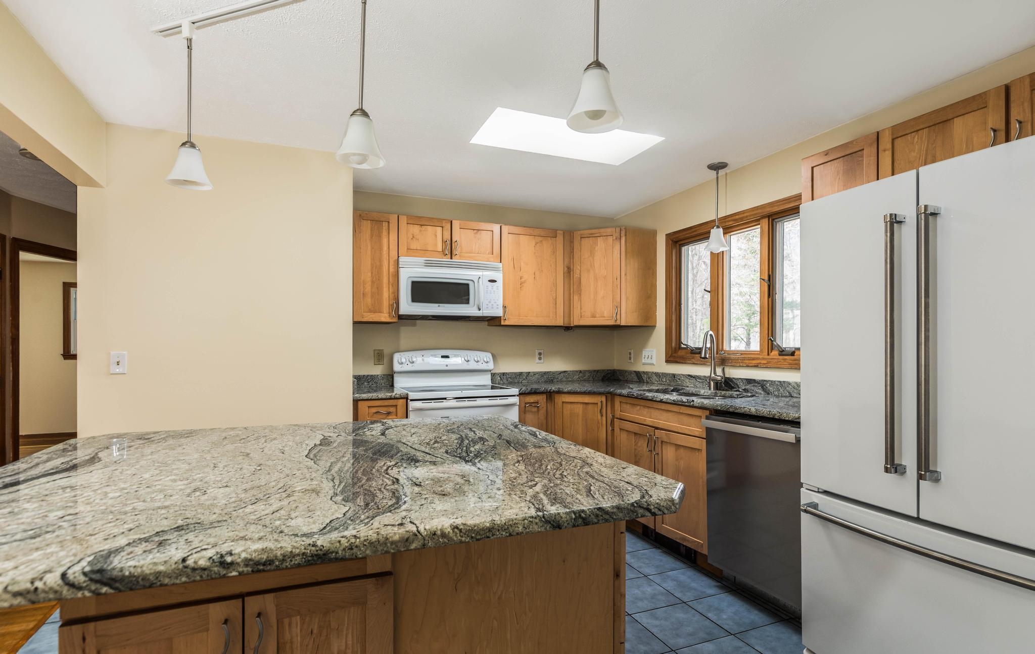 3 Mark Avenue Stratham, NH 03885 - Photo 14 of 43 Gallery Image 14