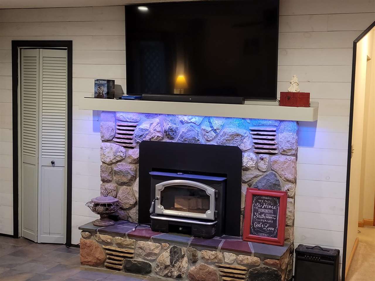 11157 South 33rd Road Cadillac, MI 49601 - Photo 9 of 22 1886852-9.JPG