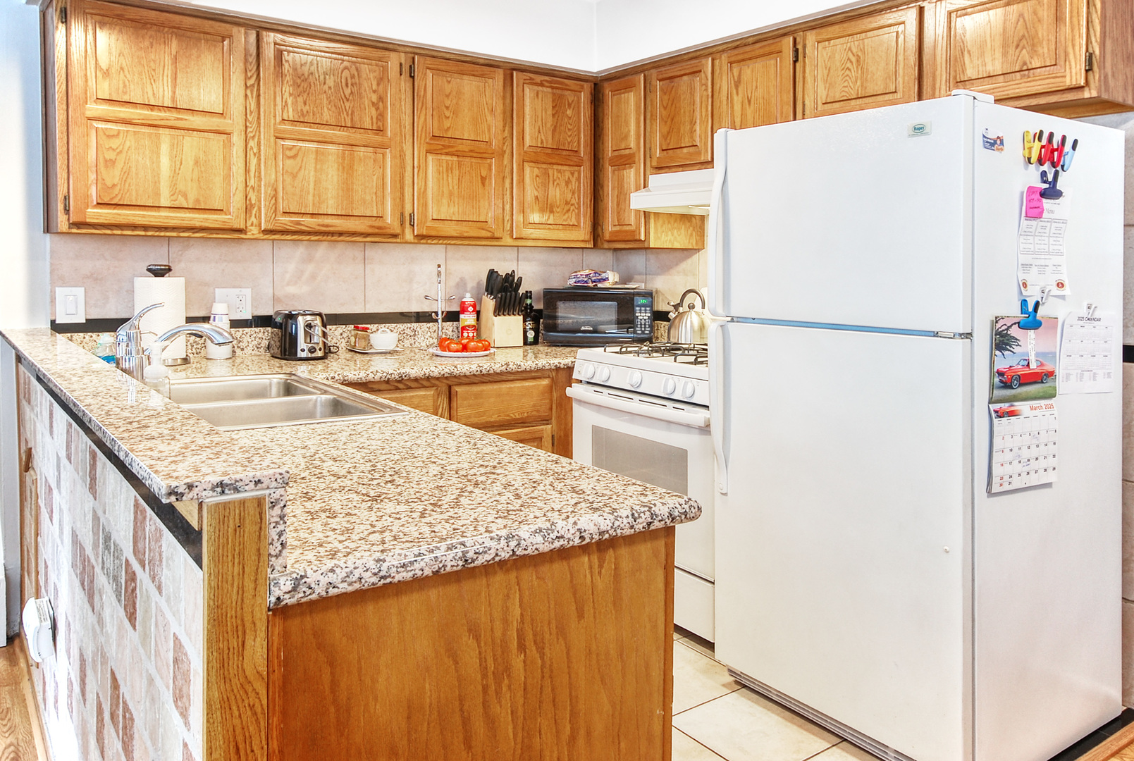 234 Inverrary Lane Deerfield, IL 60015 - Photo 3 of 19 Gallery Image 3