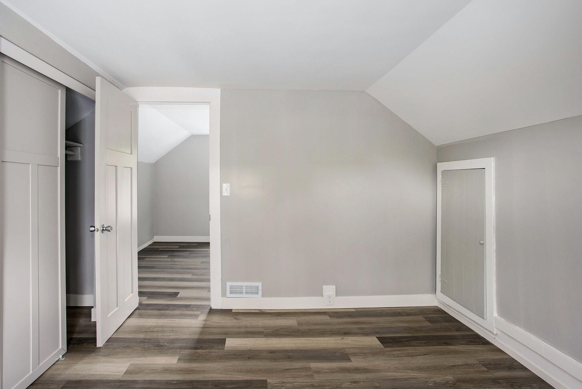 247 East Michigan Avenue Three Rivers, MI 49093 - Photo 13 of 19 013_file_40