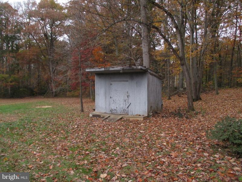 5502 Sumerduck Road Sumerduck, VA 22742 - Photo 11 of 11 Shed
