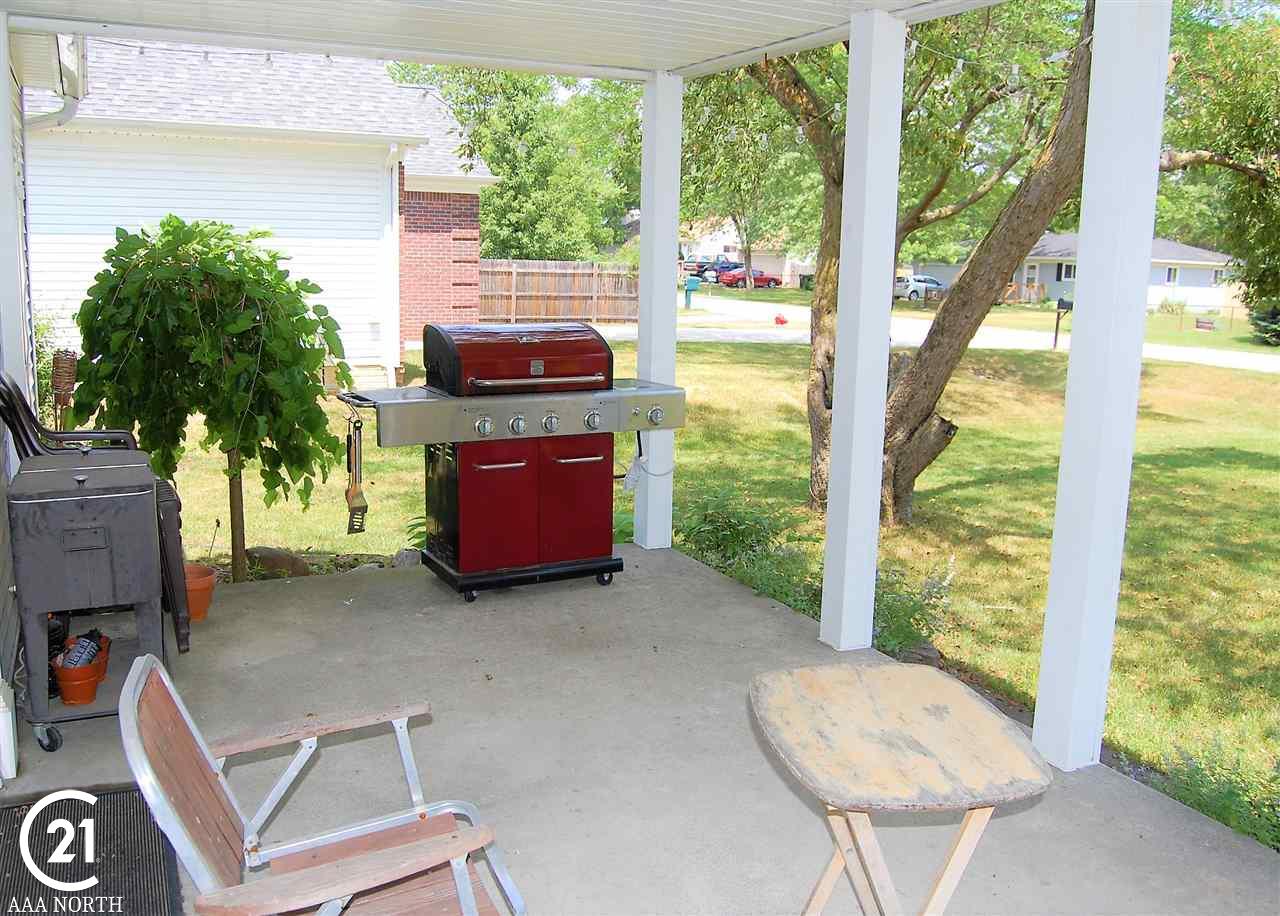 2470 Melvin Avenue Rochester Hills, MI 48307 - Photo 4 of 26