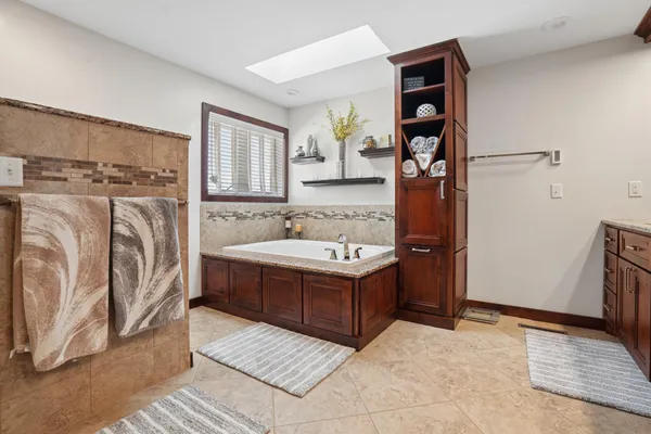 $625,000 | 2209 Victoria Rose Drive South, Fargo, ND 58104