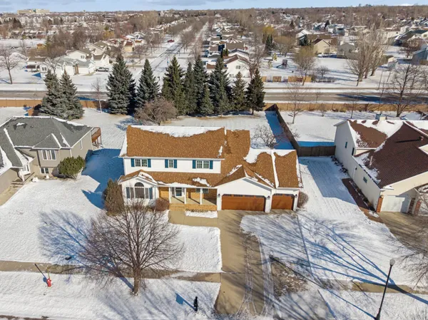 $625,000 | 2209 Victoria Rose Drive South, Fargo, ND 58104