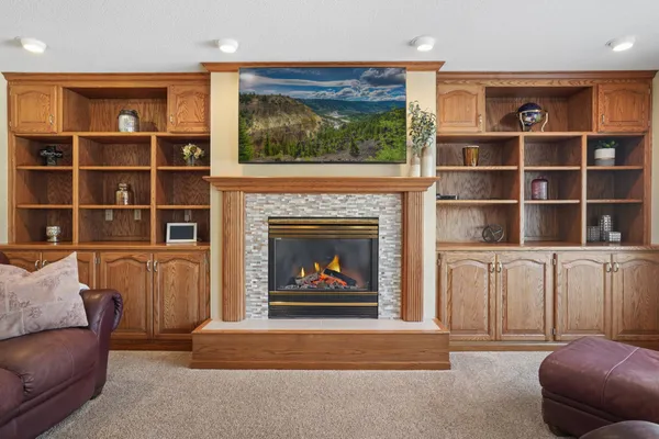 $625,000 | 2209 Victoria Rose Drive South, Fargo, ND 58104