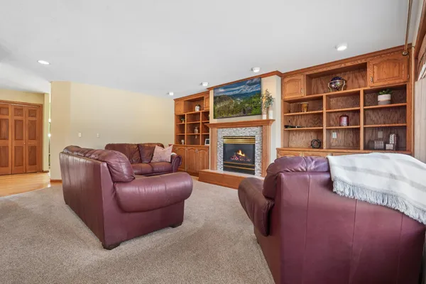 $625,000 | 2209 Victoria Rose Drive South, Fargo, ND 58104