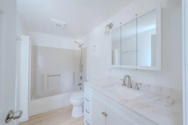 $879,000 | 100 East Hill Road, Wellfleet, MA 02667