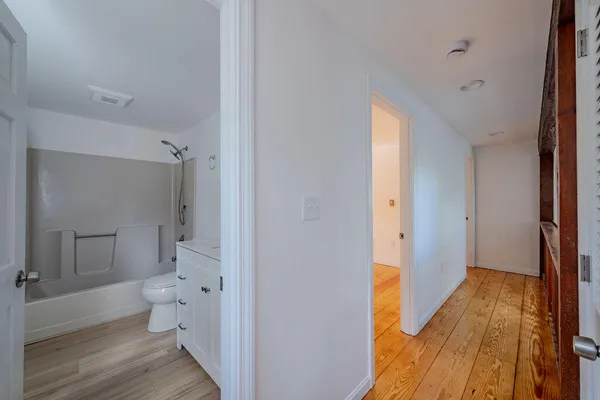 $879,000 | 100 East Hill Road, Wellfleet, MA 02667