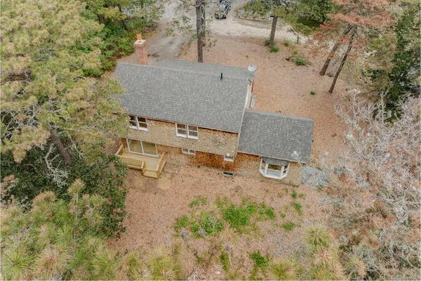 $879,000 | 100 East Hill Road, Wellfleet, MA 02667