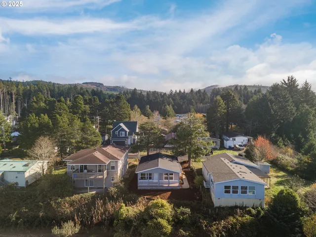 $387,000 | 265 Hazelton Place, Depoe Bay, OR 97341