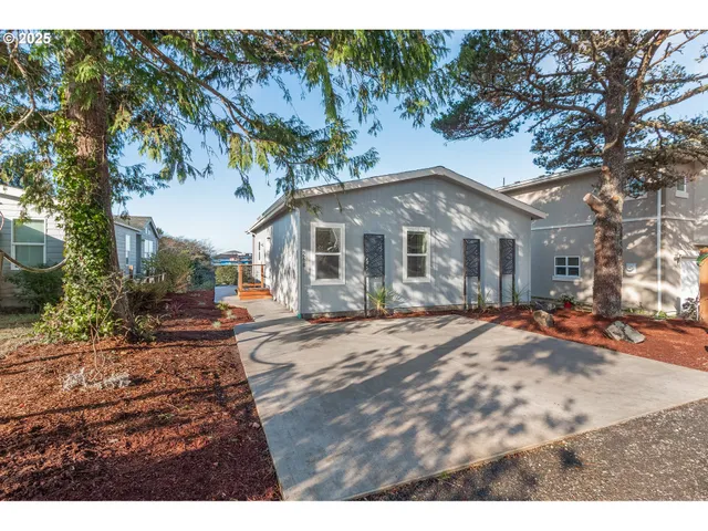 $387,000 | 265 Hazelton Place, Depoe Bay, OR 97341