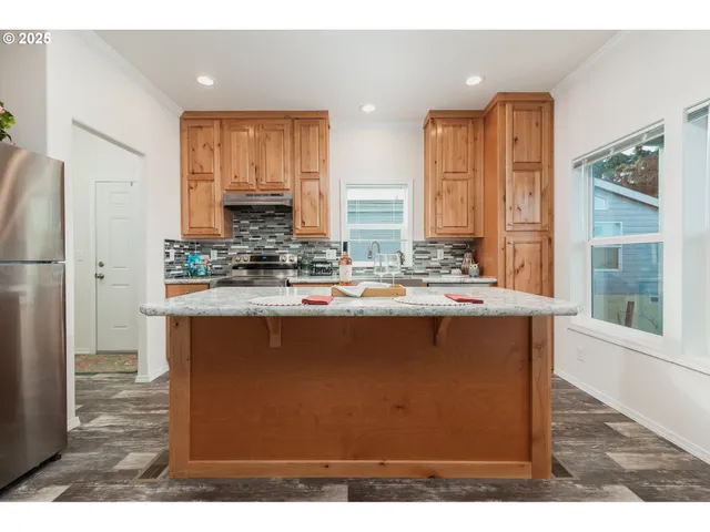 $387,000 | 265 Hazelton Place, Depoe Bay, OR 97341