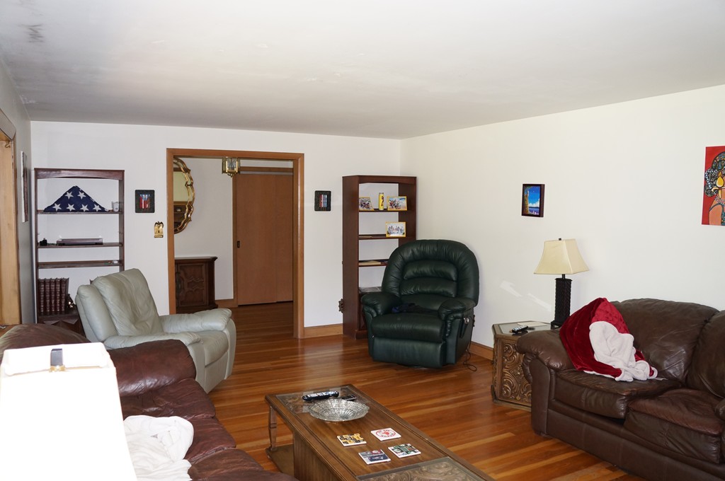 11 Kent Road Topsfield, MA 01983 - Photo 21 of 27 Gallery Image 21