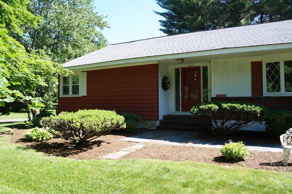 11 Kent Road Topsfield, MA 01983 - Photo 6 of 27 Gallery Image 6