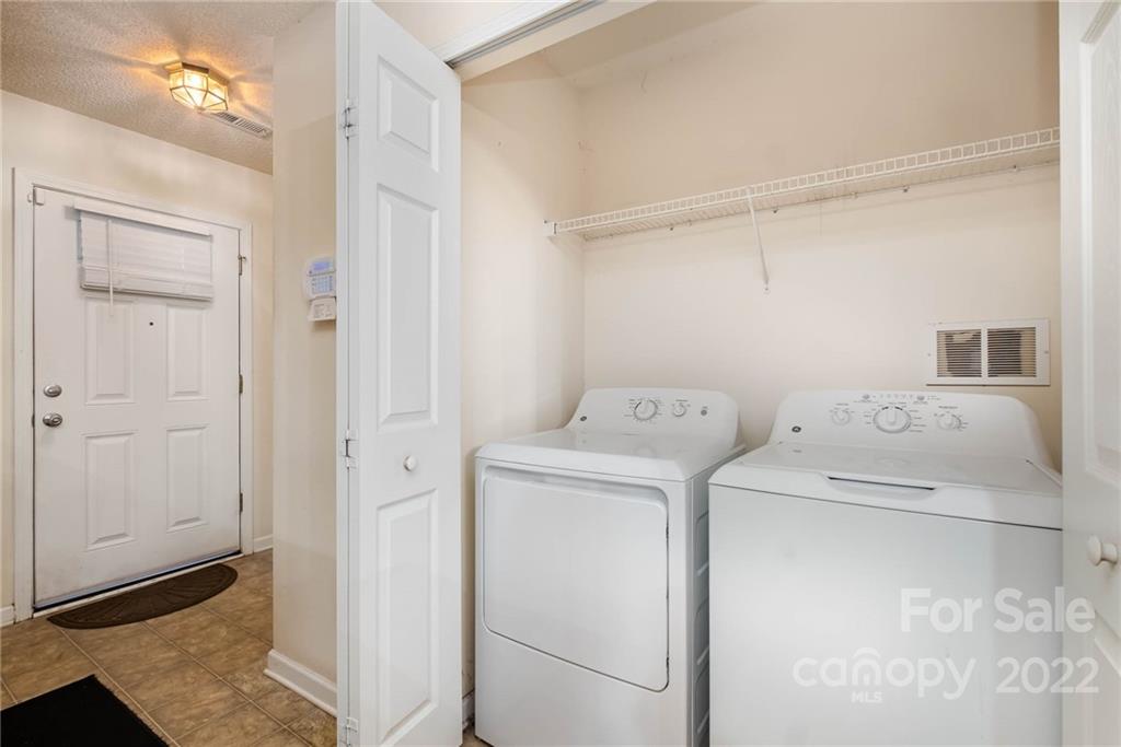 16865 Timber Crossing Road Charlotte, NC 28213 - Photo 23 of 36