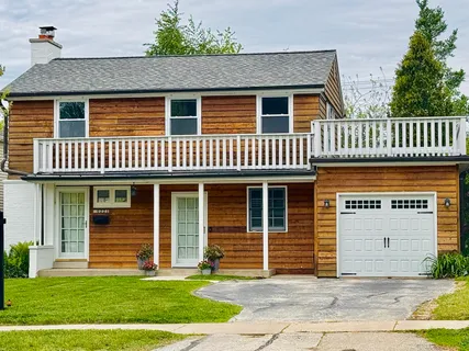 $549,000 | 6221 North Lake Drive, Whitefish Bay, WI 53217