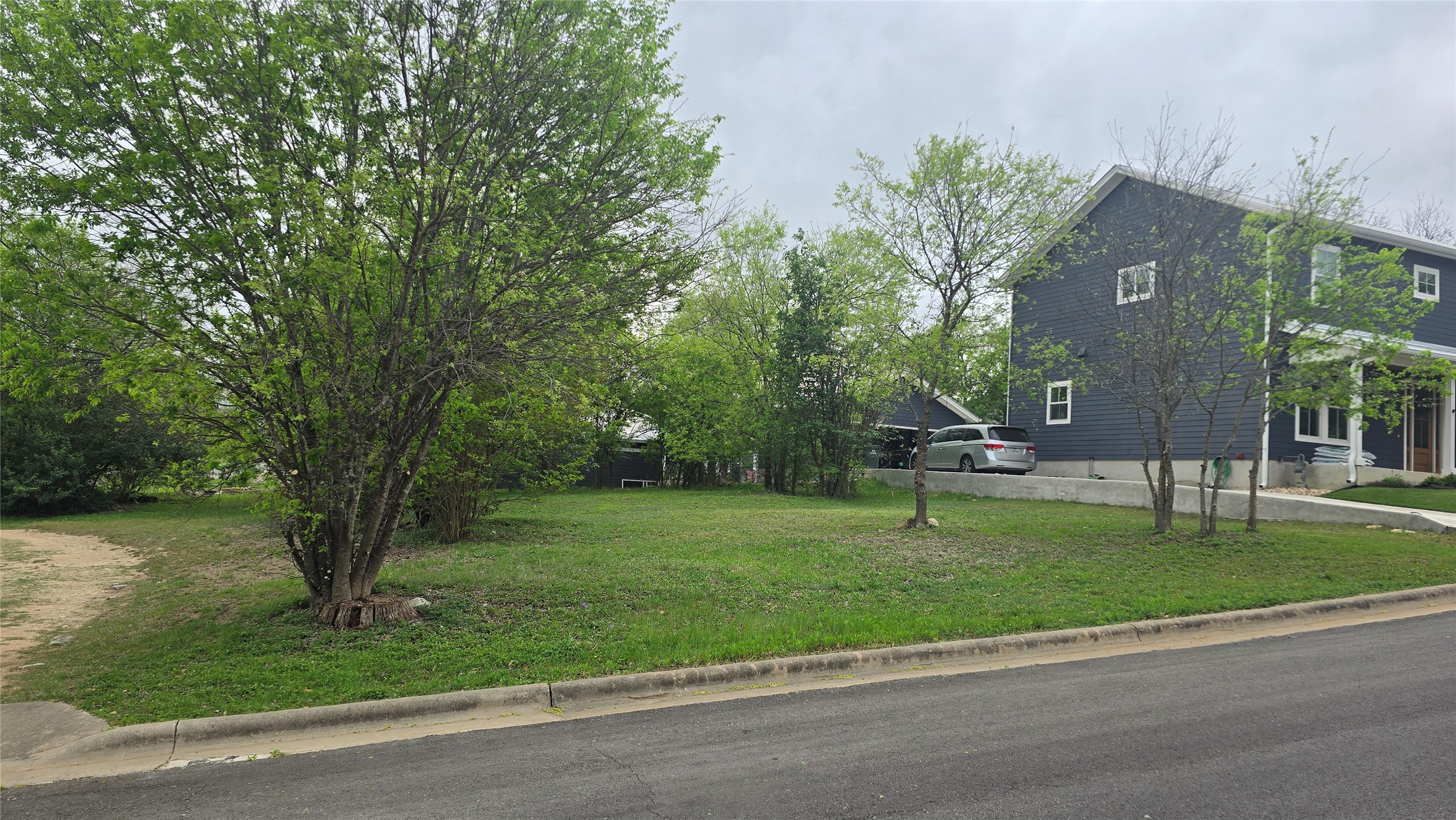406 East 4th Street Georgetown, TX 78626 - Photo 2 of 6 a park with trees in the background
