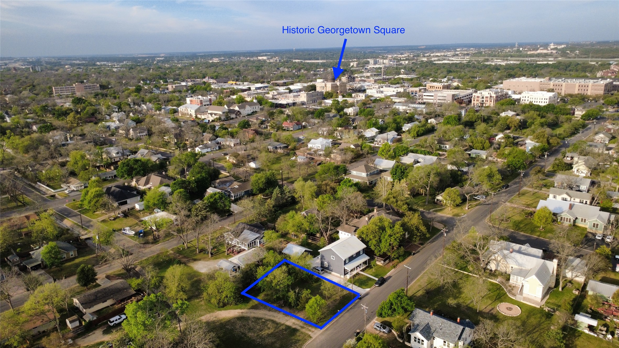 406 East 4th Street Georgetown, TX 78626 - Photo 5 of 6 an aerial view of multiple house