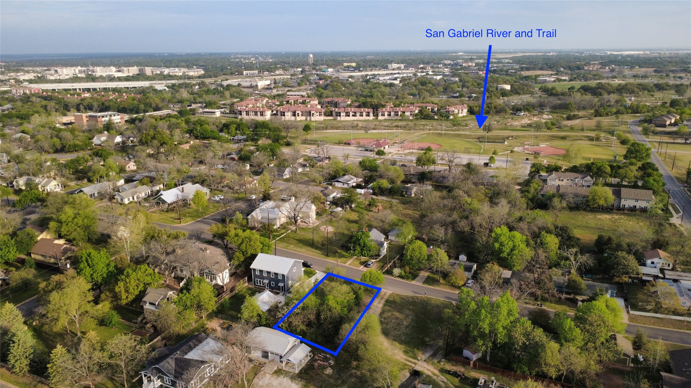 406 East 4th Street Georgetown, TX 78626 - Photo 6 of 6 a view of a city