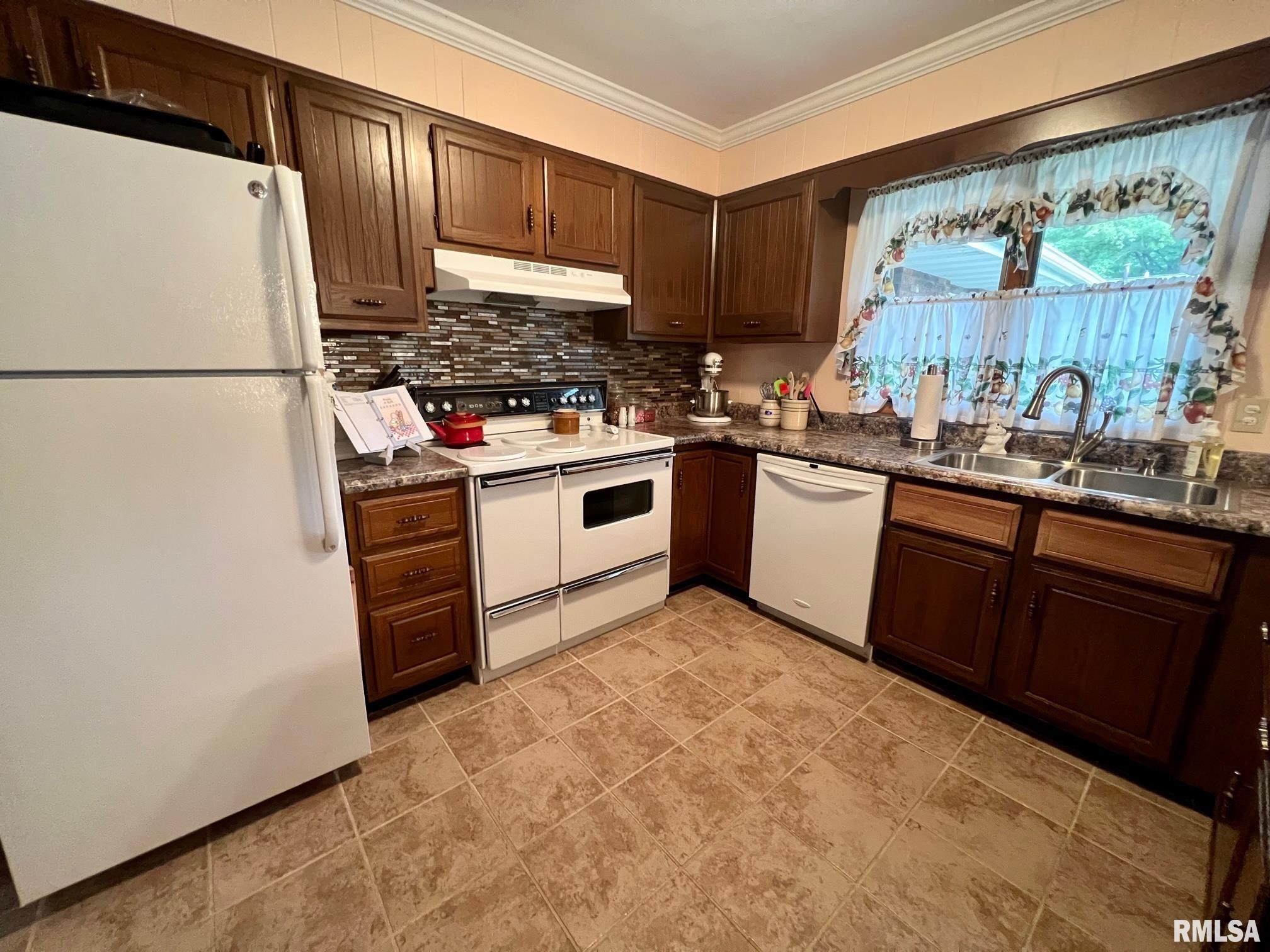 17168 River View Road Petersburg, IL 62675 - Photo 6 of 27 Gallery Image 6