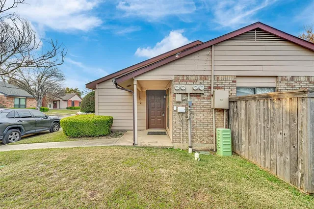 $1,600 | 2111 East Belt Line Road, Unit 104C, Richardson, TX 75081