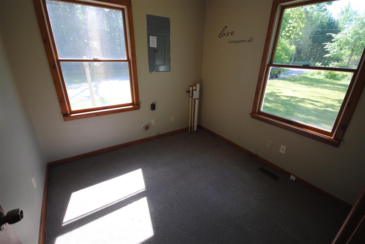 3308 West Shaffer Road Coleman, MI 48618 - Photo 4 of 6 1818444-3.JPG