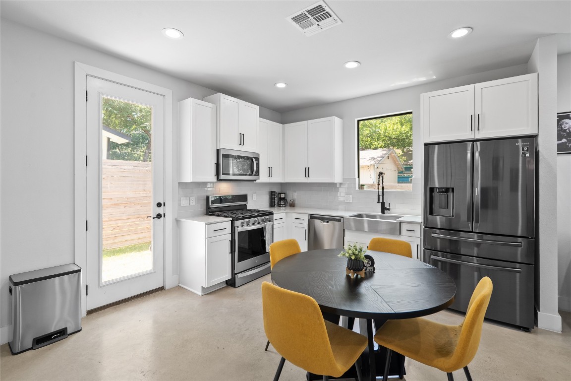 2715 East 3rd Street, Unit 1 Austin, TX 78702 - Photo 7 of 23