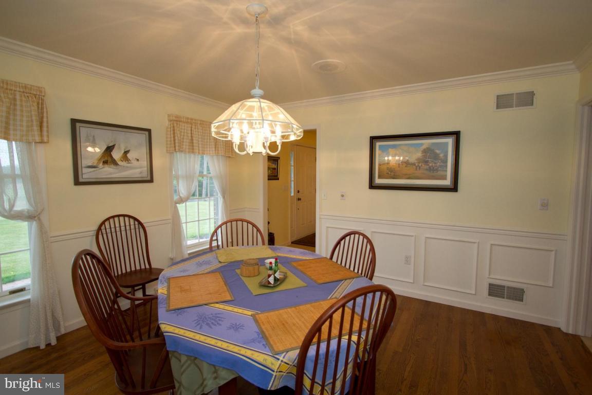 2984 Shenck Road Manheim, PA 17545 - Photo 14 of 38