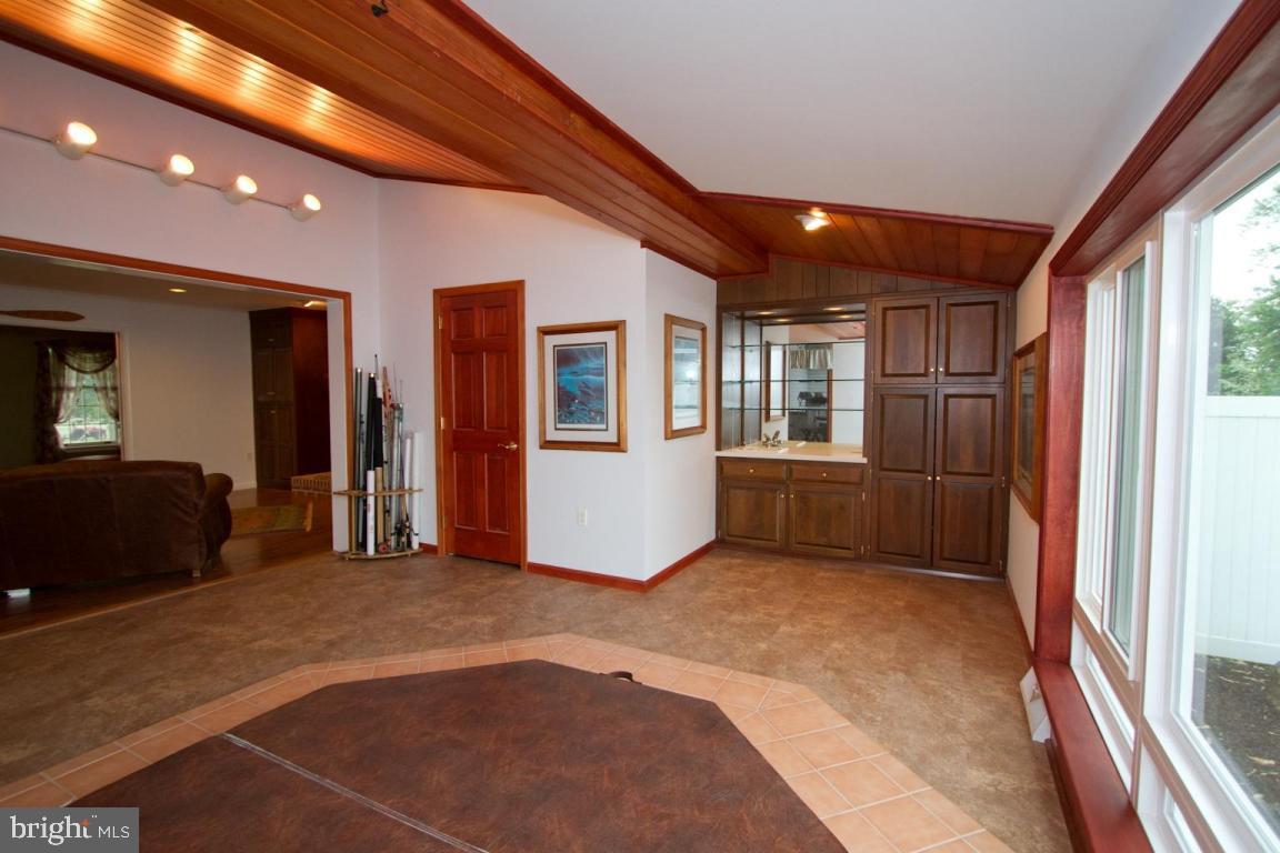 2984 Shenck Road Manheim, PA 17545 - Photo 16 of 38