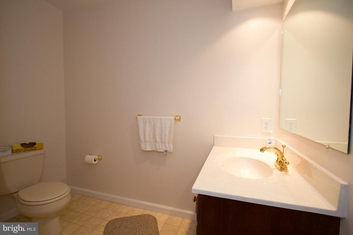 2984 Shenck Road Manheim, PA 17545 - Photo 8 of 38