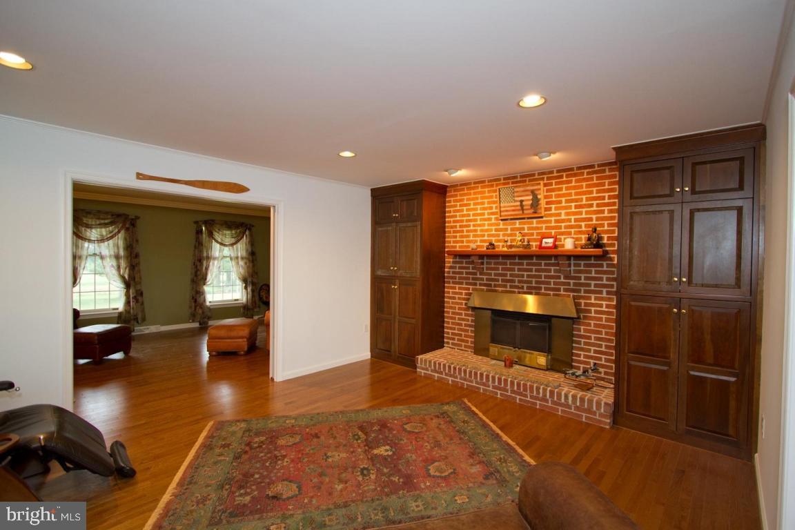 2984 Shenck Road Manheim, PA 17545 - Photo 10 of 38
