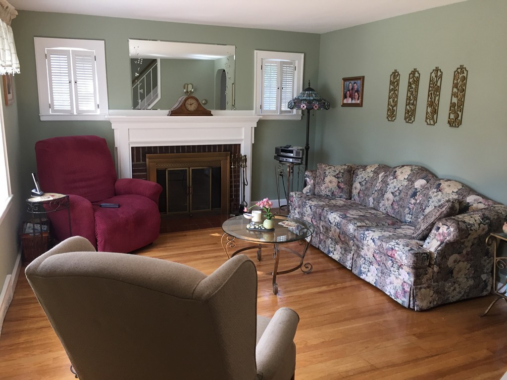 68 Colasanti Road Weymouth, MA 02191 - Photo 9 of 12