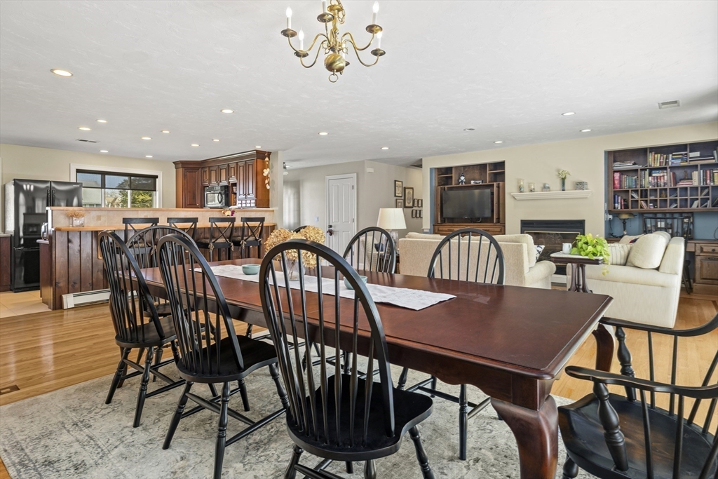 3 Christopher Lane Hanson, MA 02341 - Photo 11 of 33