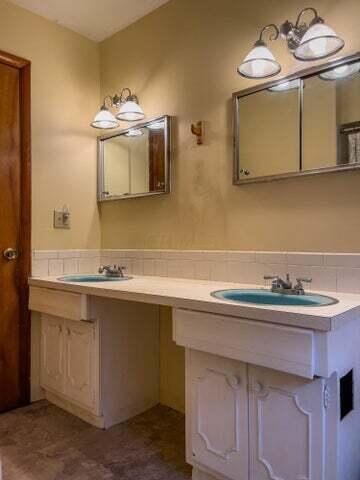 180 Rohrer Street Urbana, OH 43078 - Photo 25 of 36 Bathroom