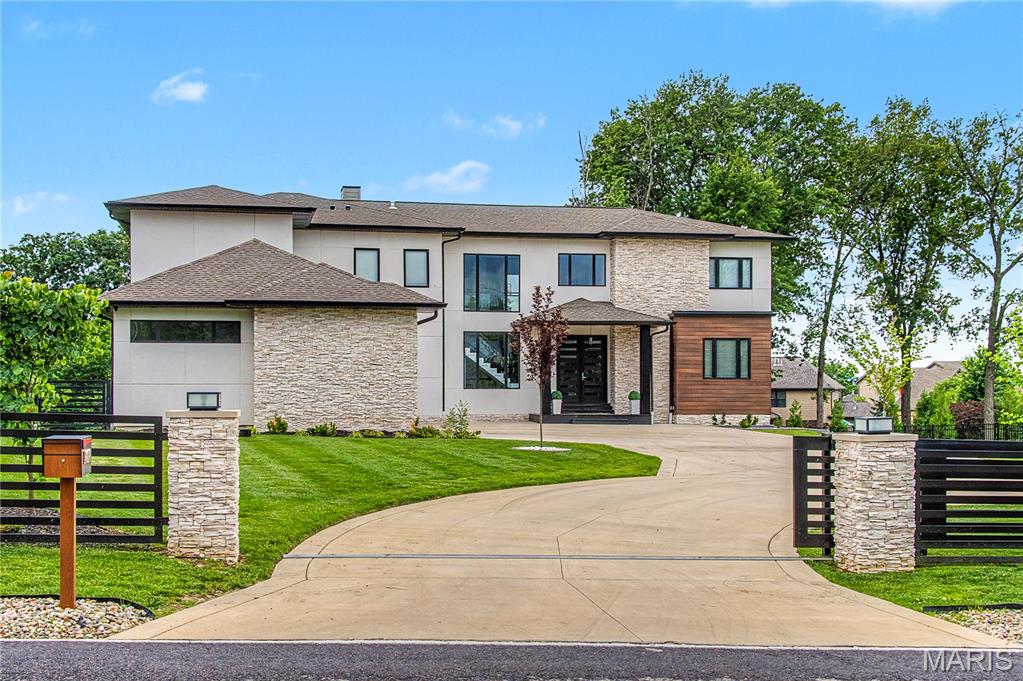 10010 Schuessler Road St. Louis, MO 63128 - Photo 2 of 43