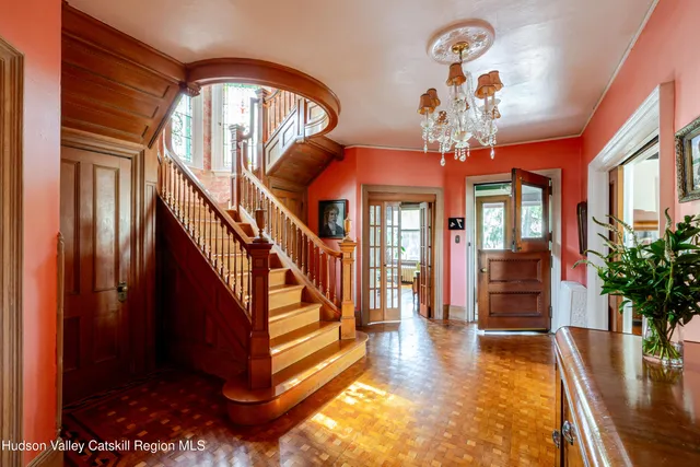 a picture of floor plan