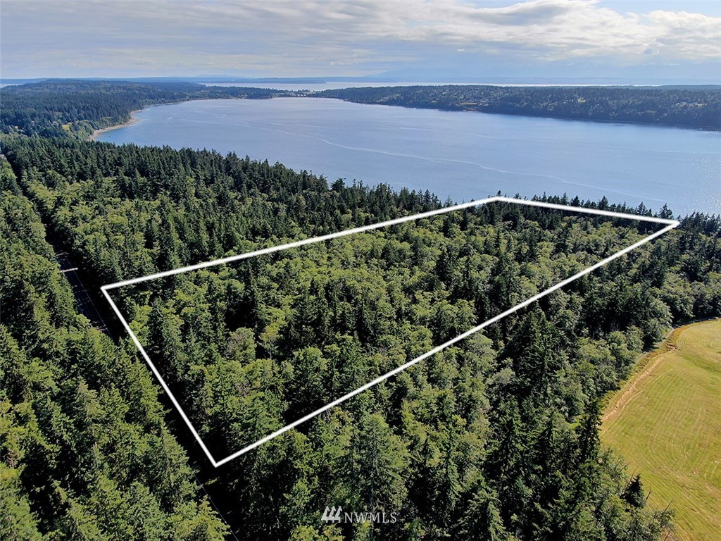4420 East Harbor Road Freeland, WA 98249 - Photo 17 of 40 Gallery Image 17